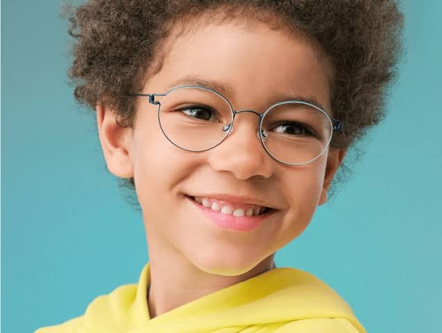 Children in Lindberg glasses